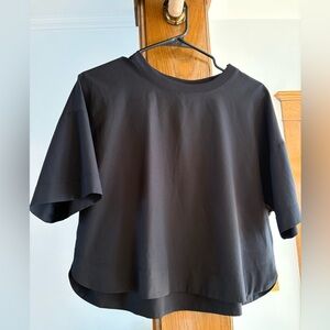 Cropped Old Navy Athletic Tee